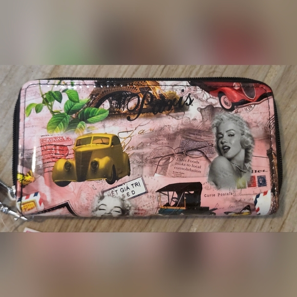 Awesome, Marilyn Monroe Wallet - Picture 2 of 5